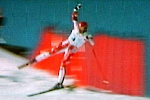Der "Herminator" hatte Glück im Unglück: Er erlitt dabei nur leichte Verletzungen an Knie und Schulter, nahm am olympischen Super-G drei Tage später wieder teil und gewann sensationell die Goldmedaille. Auch im Riesenslalom ließ Maier der Konkurrenz keine Chance.