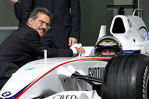 Sportchef Theissen (l.) und Pilot Heidfeld steuern auf den ersten Sieg mit BMW zu.