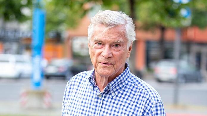 Jochen Busse lässt sich zum vierten Mal scheiden.