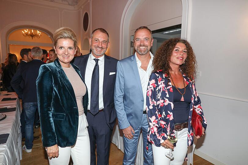 Das Finale des AZ-Modelcontests Schöne Münchnerin: Die Bilder der Gala im Deutschen Theater zum Durchklicken...
