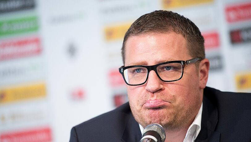 Gladbachs Sportdirektor Max Eberl ist zwar enttäuscht vom Abgang von Lucien Favre, hält ihn aber für einer der ganz großen Trainer in der Gladbacher Geschichte. Gladbachs Sportdirektor Max Eberl ist zwar enttäuscht vom Abgang von Lucien Favre, hält ihn aber für einer der ganz großen Trainer in der Gladbacher Geschichte.