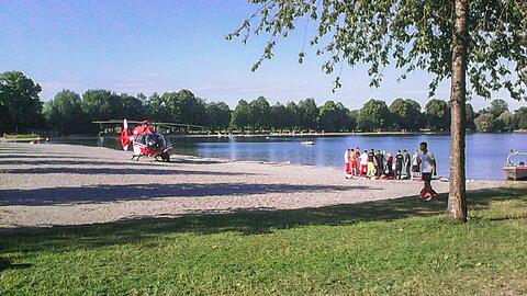 Die Wasserwacht konnte den Ertrinkenden aus dem Lußsee retten und reanimieren.