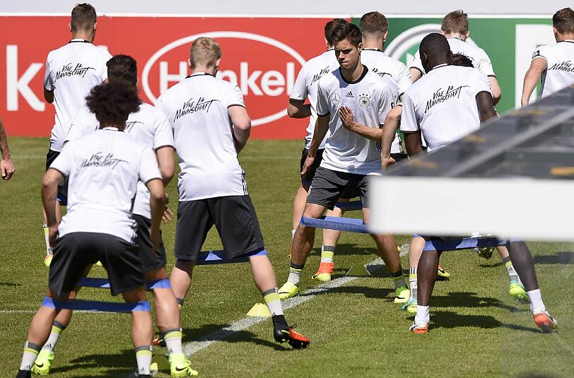 Die Mannschaft bei ihrer ersten Trainingseinheit in Ascona.