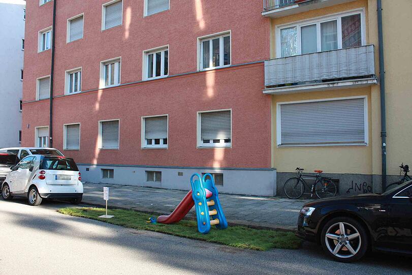 Aktivisten haben am Donnerstag Parkplätze besetzt.