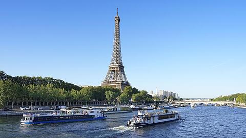Der Eiffelturm ist das Wahrzeichen von Paris - aber keine Herberge.