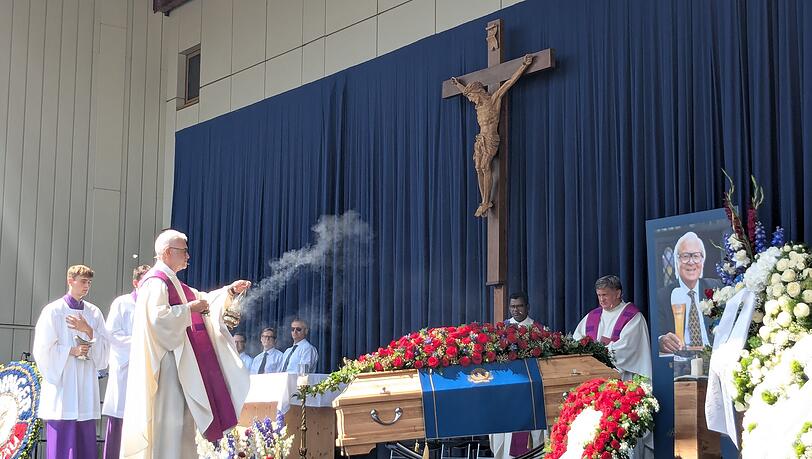 Der Gottesdienst für Werner Brombach. Der Gottesdienst für Werner Brombach.