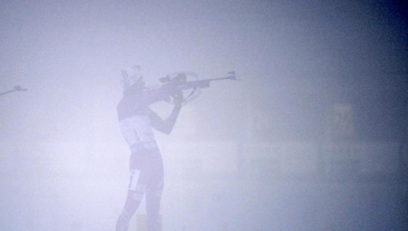 Das Weltcup-Rennen in Pokljuka musste wegen schlechter Sicht verschoben werden. Das Weltcup-Rennen in Pokljuka musste wegen schlechter Sicht verschoben werden.