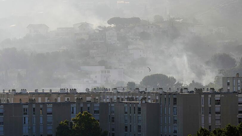 Der riesige Brand bei Marseille versetzte die Einwohner in Schrecken.