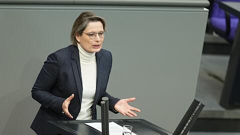 Bundesjustizministerin Hubig will z&uuml;gig ein Gesetz zum besseren Schutz vor digitaler Gewalt vorlegen. (Archivbild)