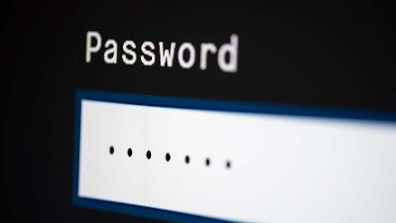 Viele Internetnutzer vernachl&auml;ssigen den Schutz ihrer E-Mail-Konten drastisch. (Symbolbild)