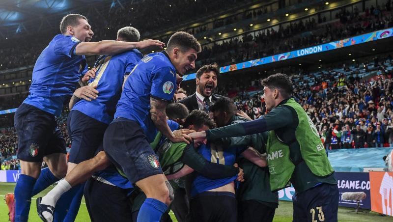 Italien steht als erstes Team für das EM-Finale in London fest.