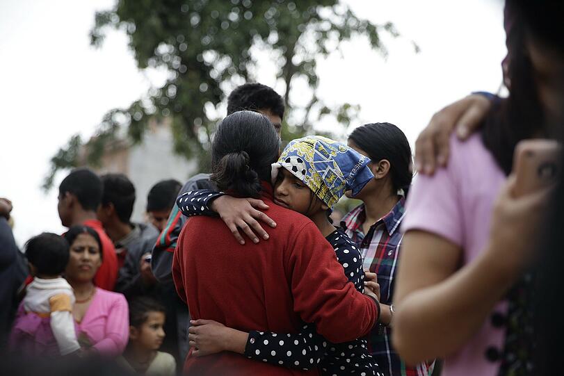 Ausnahmezustand in Kathmandu: Nach dem schwersten Erdbeben seit über 80 Jahren wurde in Nepal der Notstand ausgerufen. Die erschütternden Bilder.