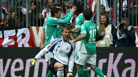 Verdammt lang her: Der letzte Sieg der Bremer gegen Bayern datiert vom 20. September 2008 - und führte bei Spielern wie Stefan Rensing und auf der Bank zu einem maximalen Frust-Moment.