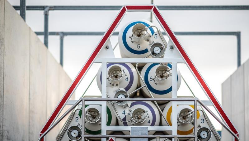 Eine Wasserstofftankstelle in Mainz. Umweltministerin Schulze will den Ersatz fossiler Kraft- und Brennstoffe durch klimafreundliche Stoffe in Gang bringen. Eine Wasserstofftankstelle in Mainz. Umweltministerin Schulze will den Ersatz fossiler Kraft- und Brennstoffe durch klimafreundliche Stoffe in Gang bringen.