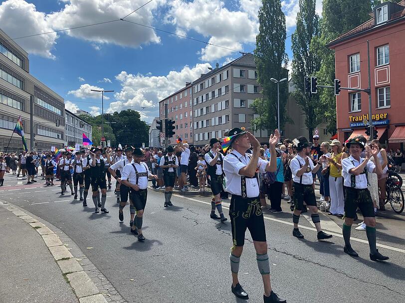 Die queere Plattlergruppe sorgte für beste Stimmung bei den Zuschauern.
