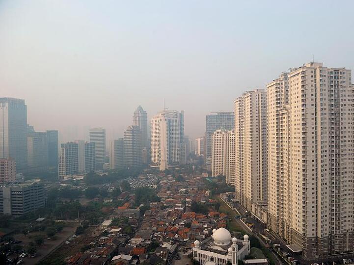 2024 sollen Regierung und Parlament aus Jakarta in die Nähe der Stadt Balikpapan im Osten von Borneo umziehen.