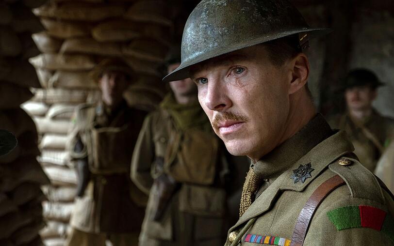 Als angriffswütiger Offizier muss "Sherlock"-Star Benedict Cumberbatch in "1917" davon überzeugt werden, eine lange geplante Offensive abzublasen. Als angriffswütiger Offizier muss "Sherlock"-Star Benedict Cumberbatch in "1917" davon überzeugt werden, eine lange geplante Offensive abzublasen.