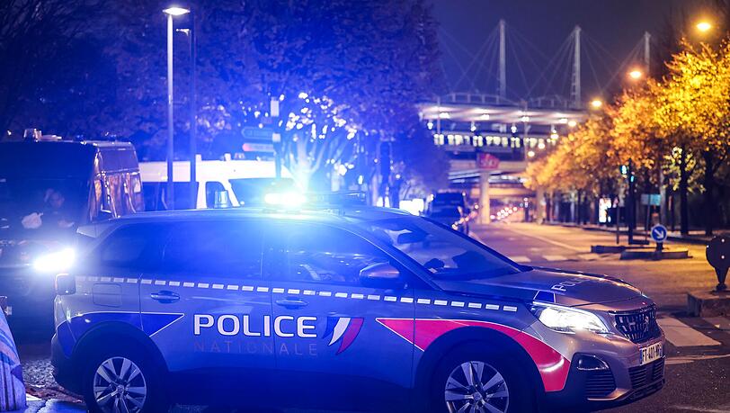 Nach dem Fund einer toten Brasilianerin im Auto ihres Ex-Freundes hat die französische Justiz den Mann unter Mordverdacht festgenommen (Symbolbild). Nach dem Fund einer toten Brasilianerin im Auto ihres Ex-Freundes hat die französische Justiz den Mann unter Mordverdacht festgenommen (Symbolbild).