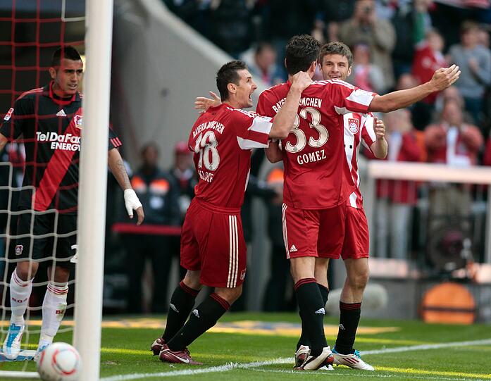 Der Jubel der Bayern beim Torfest gegen Leverkusen.