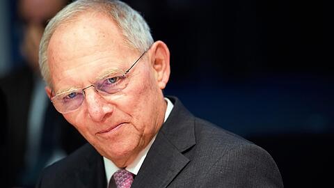 Wolfgang Schäuble sitzt seit 45 Jahren ununterbrochen im Bundestag - und ist damit der dienstälteste Abgeordnete in der deutschen Parlamentsgeschichte.