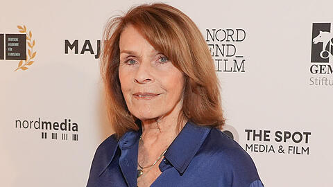 Senta Berger kann vorerst nicht nach M&uuml;nchen zur&uuml;ckkehren.