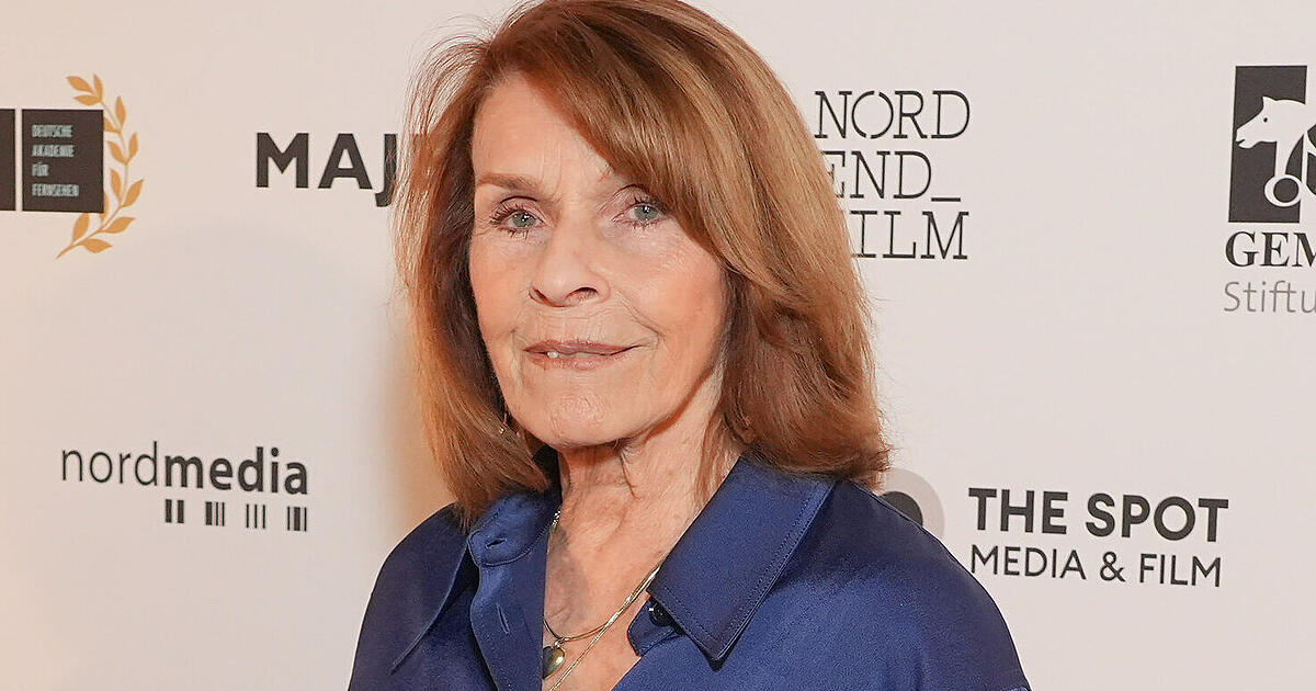 Senta-Berger-kann-nach-Sturz-und-OP-nicht-zur-ck-nach-M-nchen-was-jetzt-f-r-Ticket-Inhaber-gilt