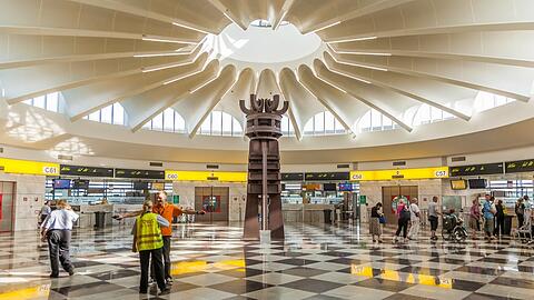 Der Flughafen Wien-Schwechat ist &Ouml;sterreichs gr&ouml;&szlig;tes Drehkreuz.