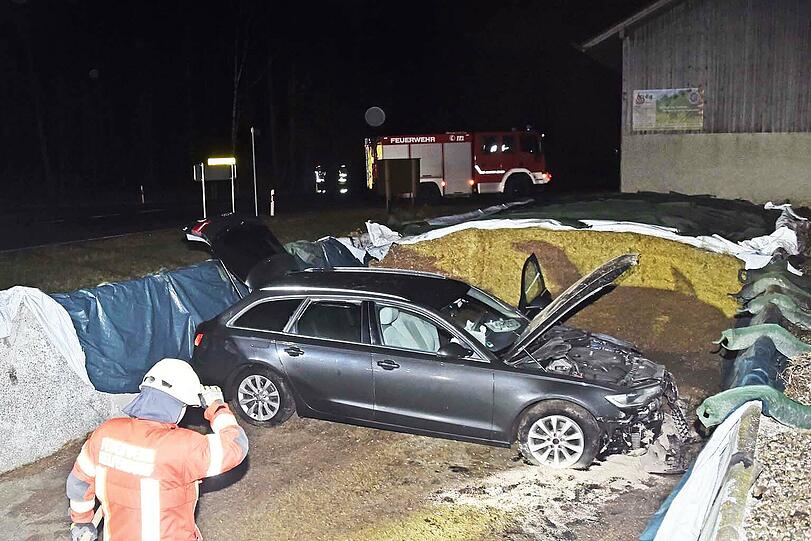 Passt wie angegossen: Das sechs Meter breite Silo fasst den Audi A6 fast exakt von Motorhaube bis zum Kofferraum.