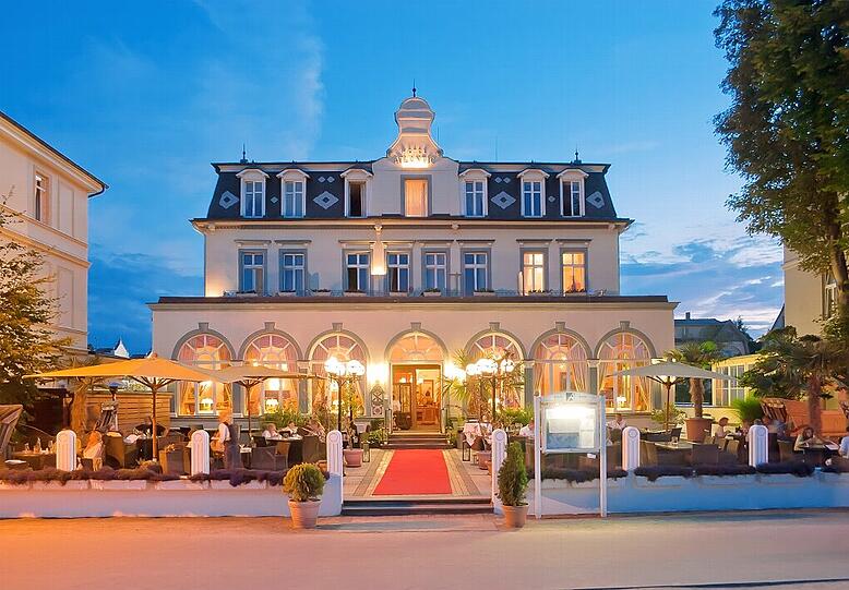 Das Romantik Strandhotel Atlantic im Seebad Bansin auf Usedom.