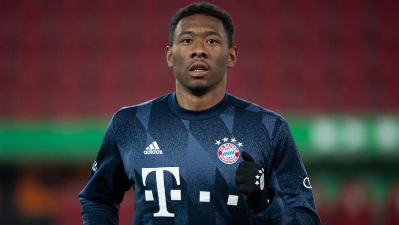David Alaba von München wärmt sich auf.