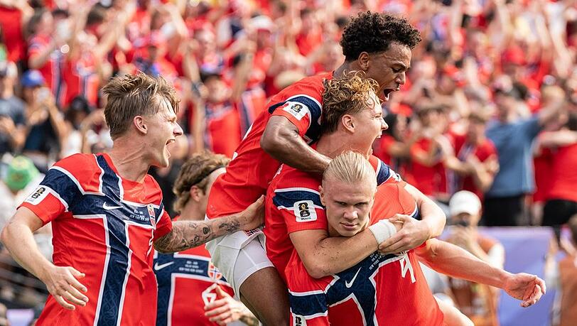 Norwegen konnte sich gegen Brasilien durchsetzen und spielt jetzt gegen England. Norwegen konnte sich gegen Brasilien durchsetzen und spielt jetzt gegen England.