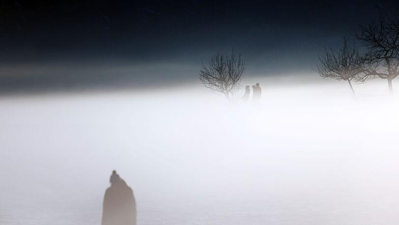 Der Deutsche Wetterdienst kündigt Nebel und Frost an. (Symbolbild)