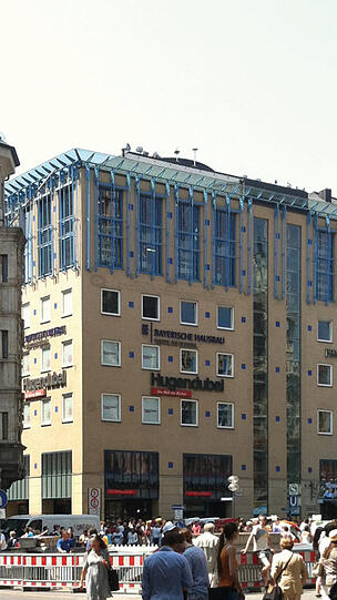 Schön war es wirklich nicht, das alte Hugendubel-Haus.