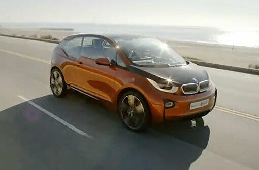 Modisch, hip und umweltfreundlich: Der BMW i3 kommt in der Vorweihnachtszeit zu den Händlern