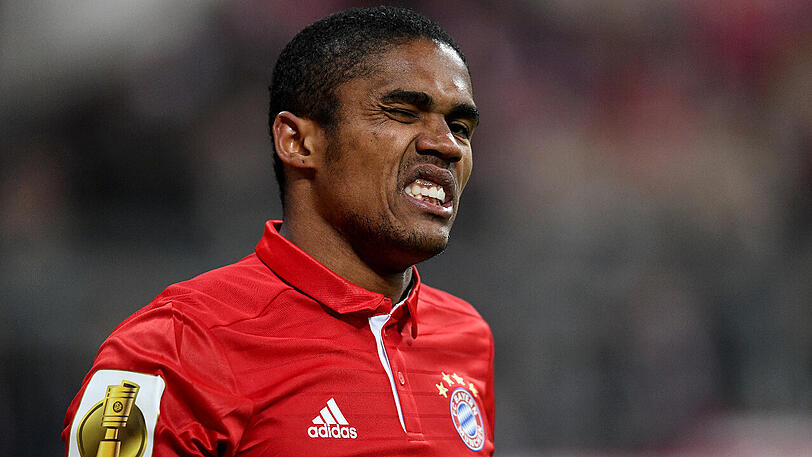 Douglas Costa droht aufgrund seiner Knieprobleme das vorzeitige Saisonaus.
