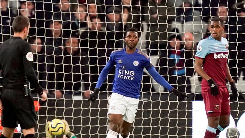 Kelechi Iheanacho (M) brachte Leicester in Führung. Kelechi Iheanacho (M) brachte Leicester in Führung.