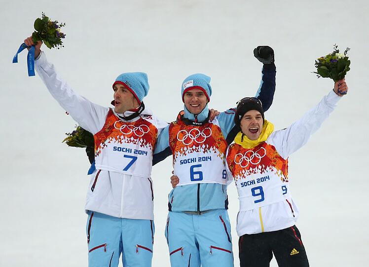 Fabian Rießle freut sich über Kombinations-Bronze.