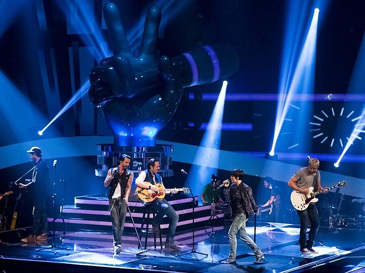 Die vier Coaches stehen auch regelmäßig selbst auf der Bühne der Live-Shows