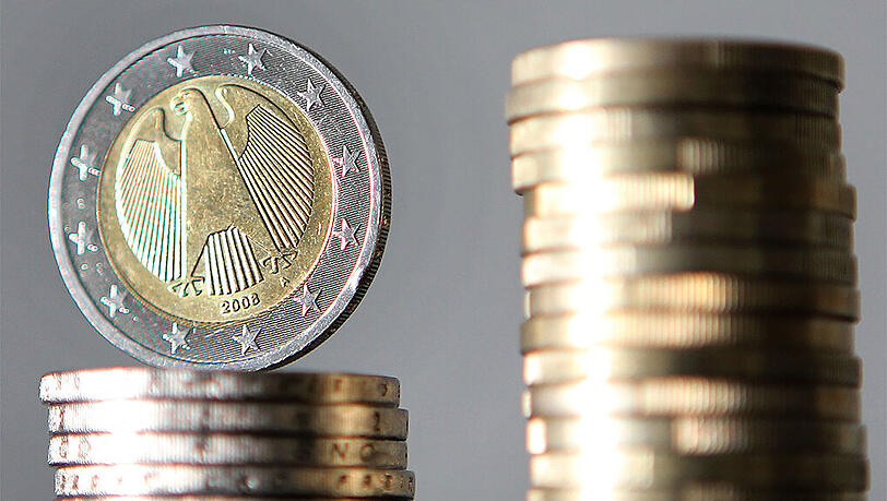 Der Euro blieb heute nach längerem Auf und Ab wieder stabil. Der Euro blieb heute nach längerem Auf und Ab wieder stabil.