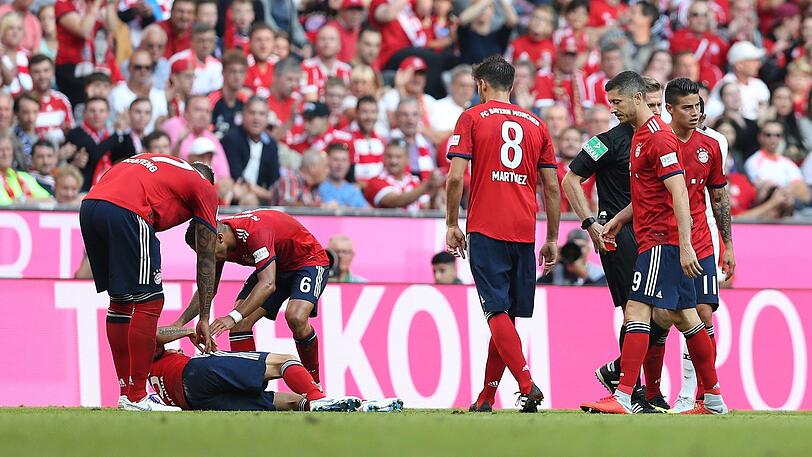 Rafinha zog sich beim Brutalo-Foul von Karim Bellarabi einen Teilriss des Innenbands zu.