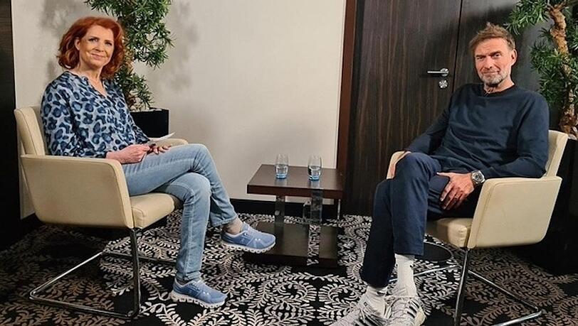 In der ersten Ausgabe von "Monicas Meistermacher" spricht Monica Lierhaus mit J&uuml;rgen Klopp.