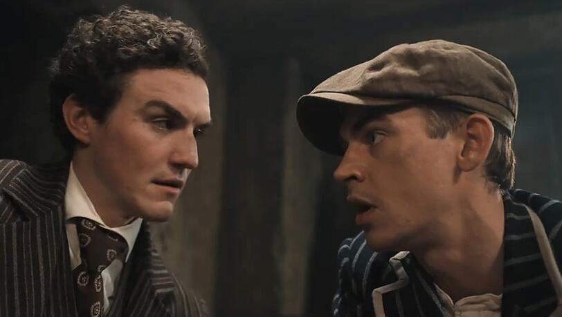 Starregisseur Guy Ritchie f&uuml;hrt bei den ersten beiden Folgen von "Young Sherlock" Regie.