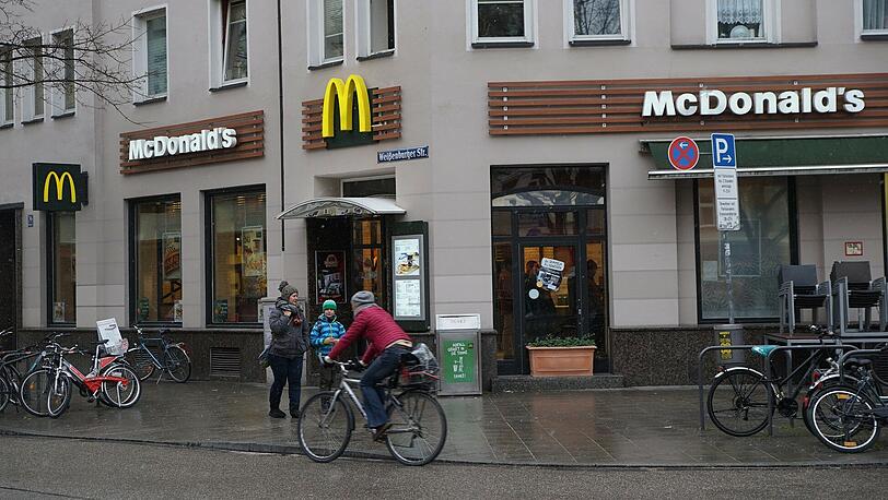 Der Mc Donald's am Pariser Platz in Haidhausen wird an diesem Sonntag dicht gemacht. Ersatz im Viertel wird es nicht geben.