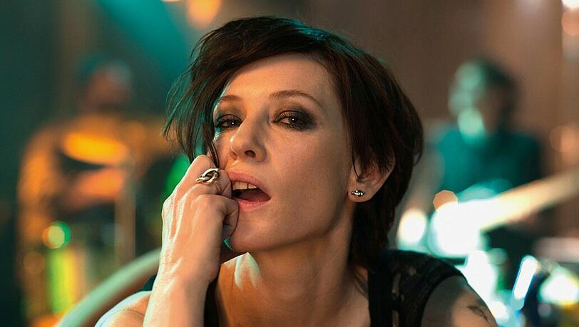 In zwölf Rollen macht sich Cate Blanchett Gedanken über das Wesen der Kunst.