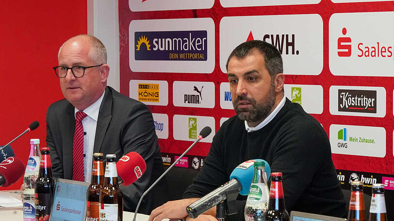 Wurde positiv auf das Coronavirus getestet: HFC-Präsident Jens Rauschenbach (l.). Daneben: Halle-Trainer Ismail Atalan.