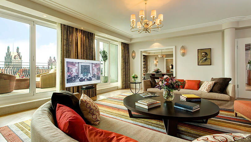 Die Monforte Royal Suite im Charles Hotel hat eine private Terrasse und kugelsichere Fensterscheiben