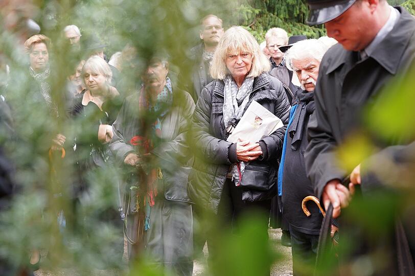 Am Mittwoch wurde Ellis Kaut beerdigt: Die Bilder!