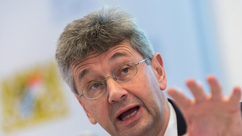 Michael Piazolo (Freie Wähler), bayerischer Staatsminister für Unterricht und Kultus, spricht. Foto: Peter Kneffel/Archiv Michael Piazolo (Freie Wähler), bayerischer Staatsminister für Unterricht und Kultus, spricht. Foto: Peter Kneffel/Archiv
