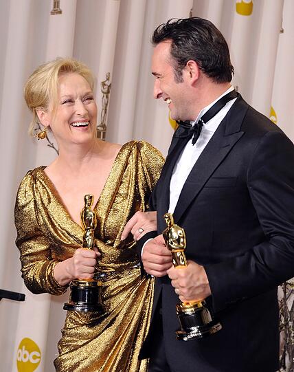 Sie waren die Abräumer des Abends: Meryl Streep erhielt den Oscar für ihre Rolle in dem
Film &bdquo;Die Eiserne Lady&ldquo;, Jean Dujardin für die Hauptrolle im französischen Gassenhauer "The Artist".