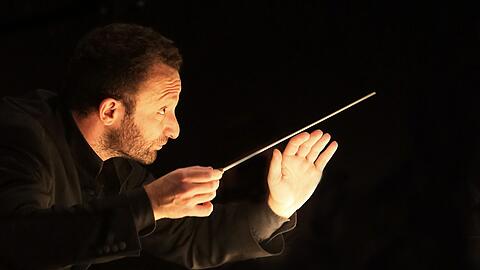 Kirill Petrenko im Orchestergraben des Münchner Nationaltheaters